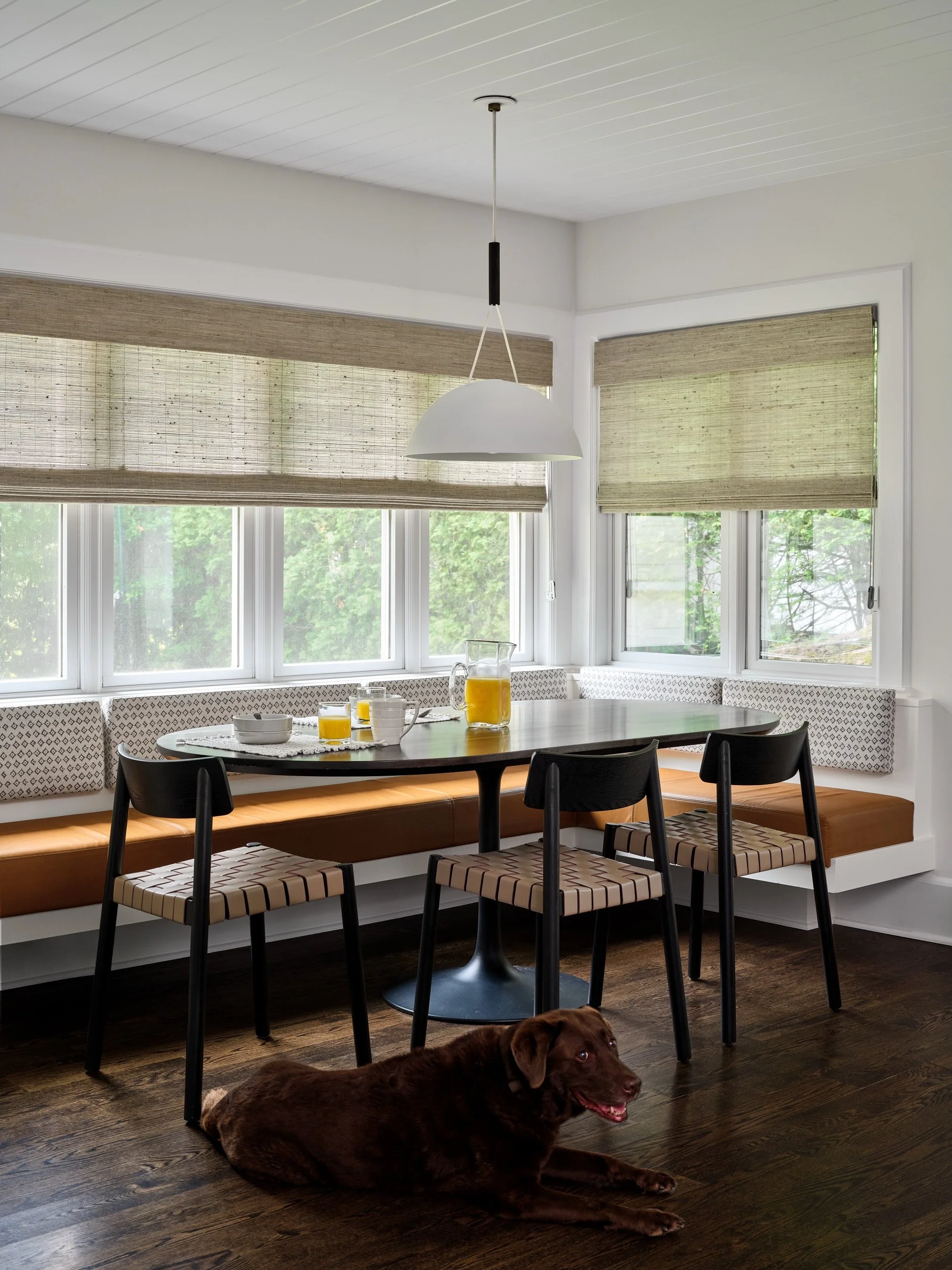 Strategic structural work allowed us open up the floorplan to flow with the everyday family life in our Scarsdale project. A underutilized dining room became the family room and breakfast room, and the formal living room now also hosts the dining tab