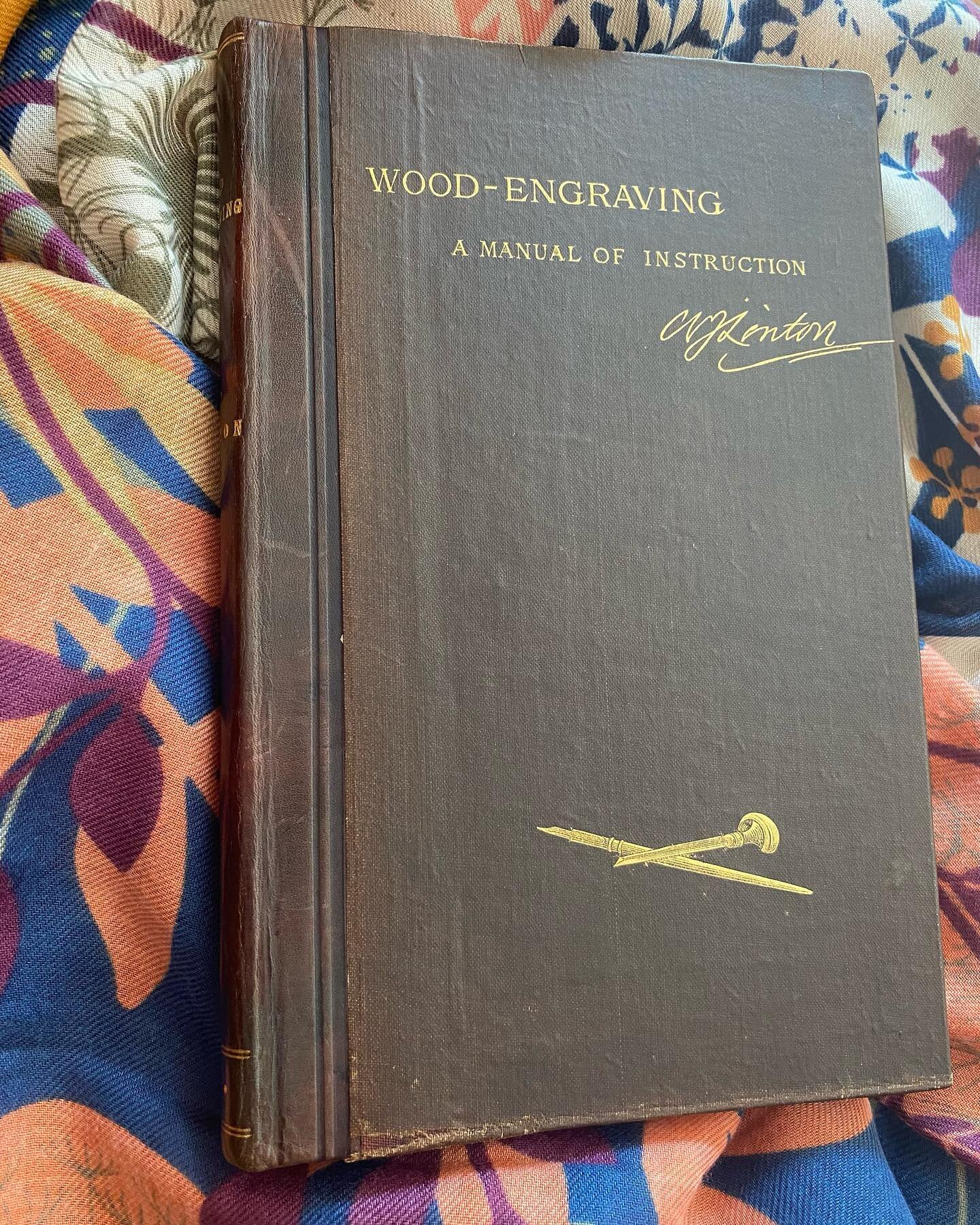 What a fabulous birthday present, thank you so much @timmins.gary! I shall enjoy studying this, Wood Engraving, A Manual of Instruction by WJ Linton, 1884. #woodengraving #woodengraver #artinstruction