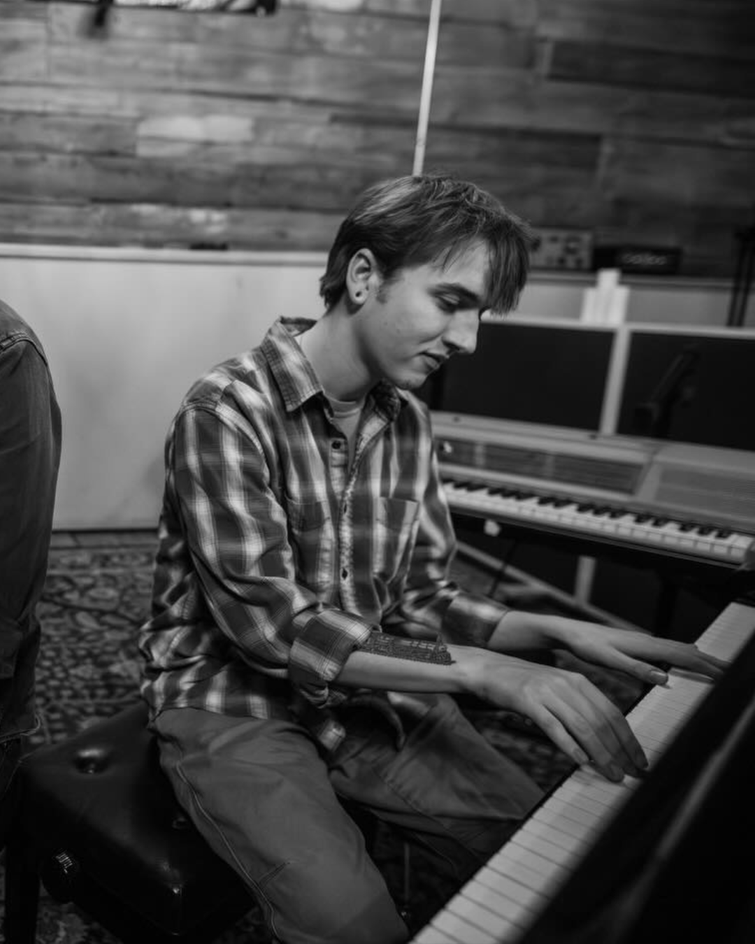 Friday Night Music w/ Evan Jennison