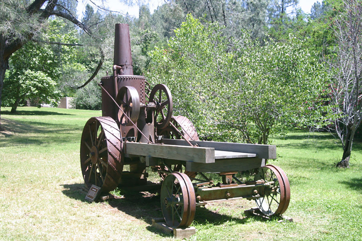 Steam-Tractor-5.jpg