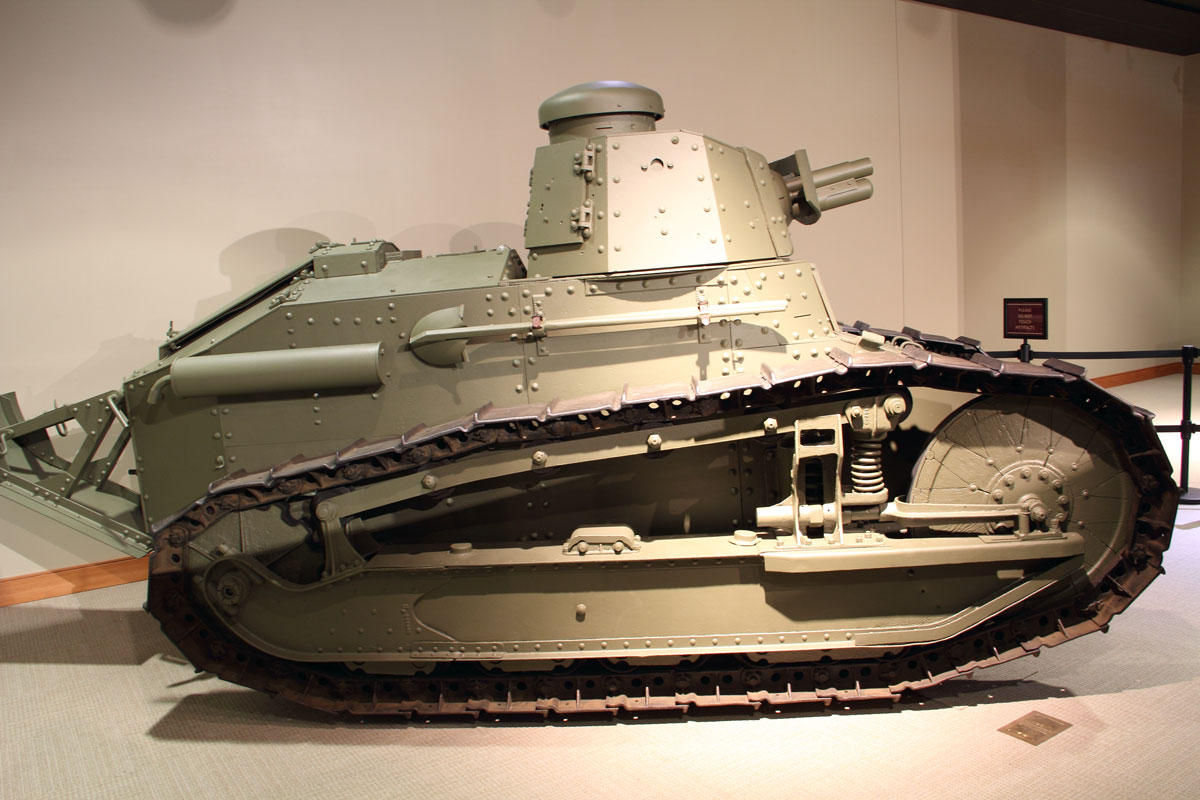 World-War-I-M1917-Tank_10.jpg