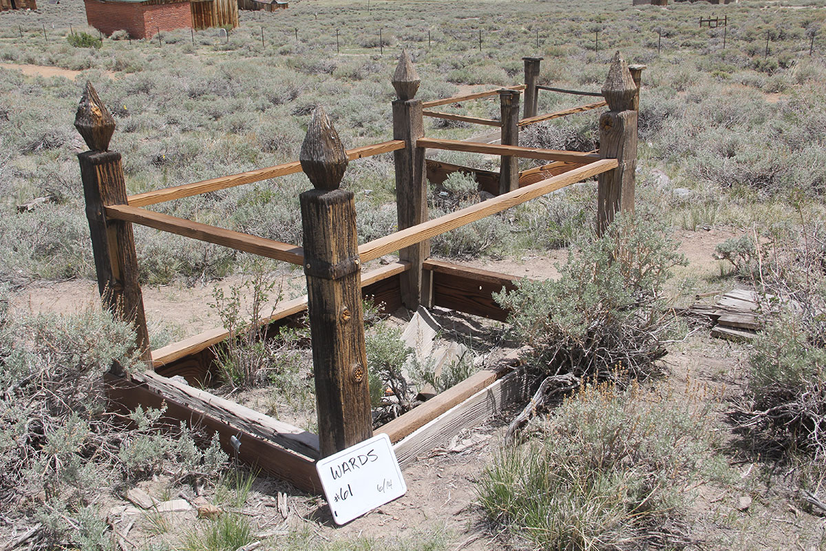 Bodie-Ghost-Cemetary_2.jpg