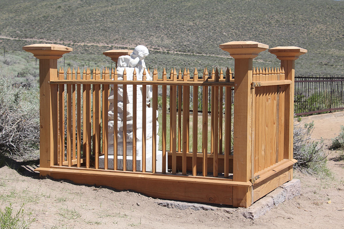 Bodie-Ghost-Cemetary_10.jpg
