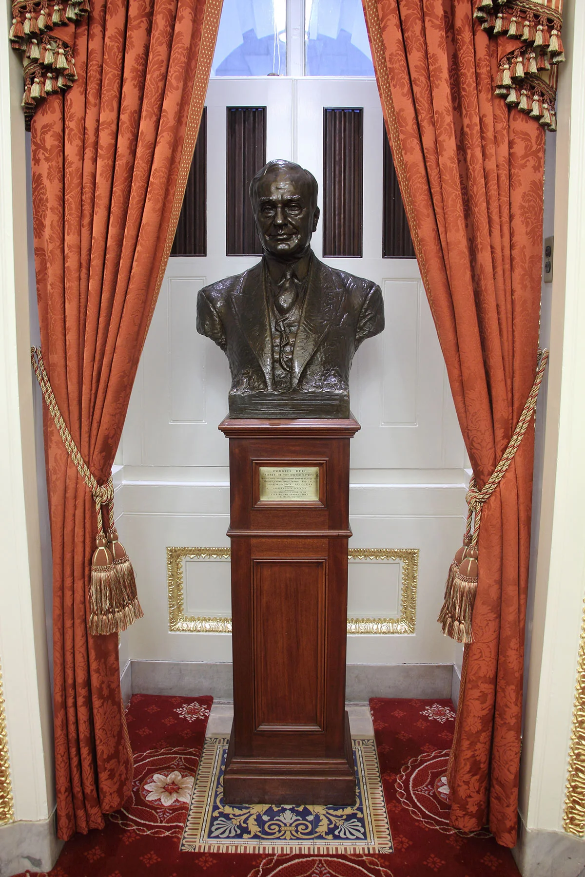 US-Senate-architectural-sculpture-conservation-9.jpg