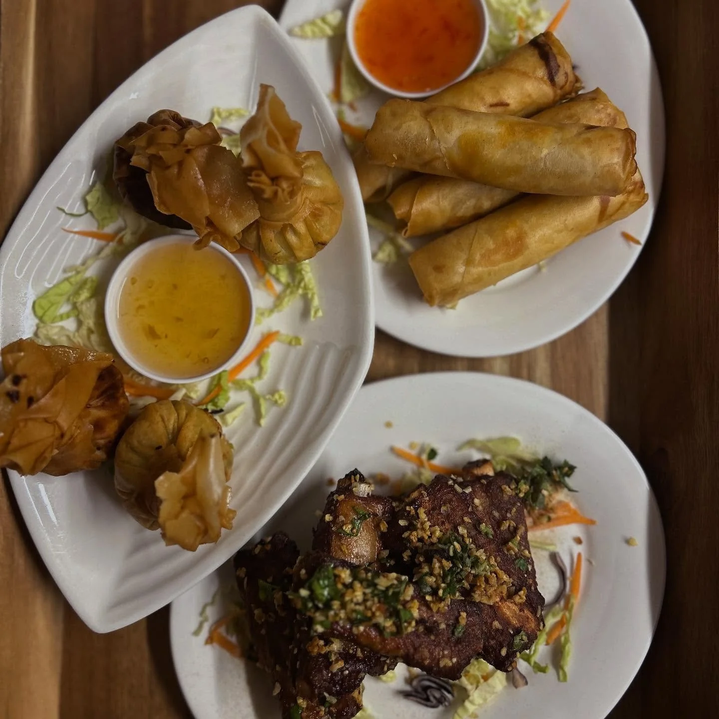 ✨ Midweek cravings sorted! ✨
Our Garlic & Pepper Deep-Fried Ribs, crispy Vegetable Spring Rolls & golden Money Bags are calling your name 😍 Perfect for sharing (or not 😉).
📍Join us tonight at Baan Phad Thai, Reddish for authentic Thai flav