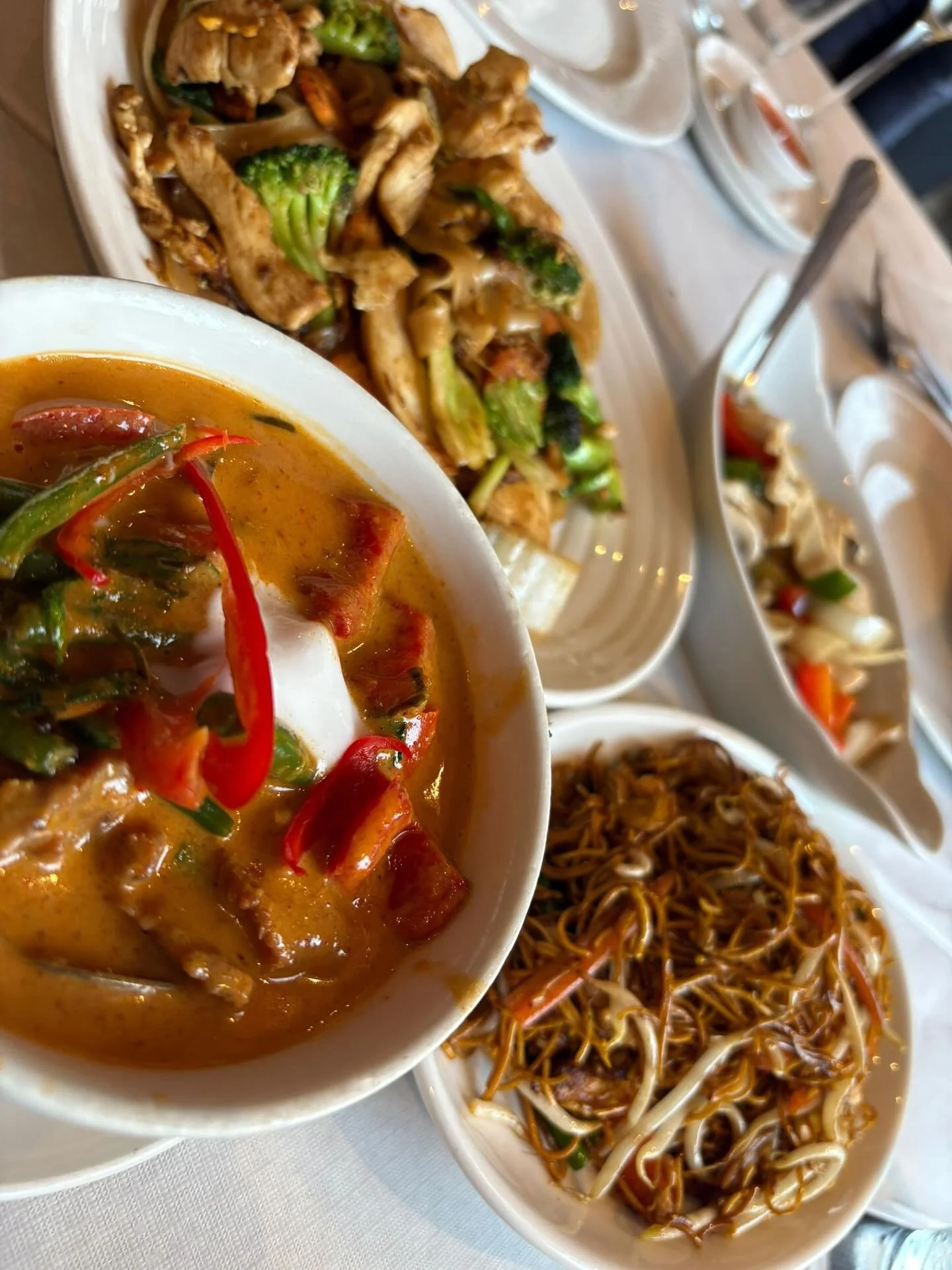 Warm up your day with a taste of Thailand 🇹🇭✨
From our rich and creamy Panang Curry to our smoky Pad See Ew and perfectly seasoned Yellow Noodles &mdash; every bite is made with love right here in Reddish 💛

Come by Baan Phad Thai for your next Th