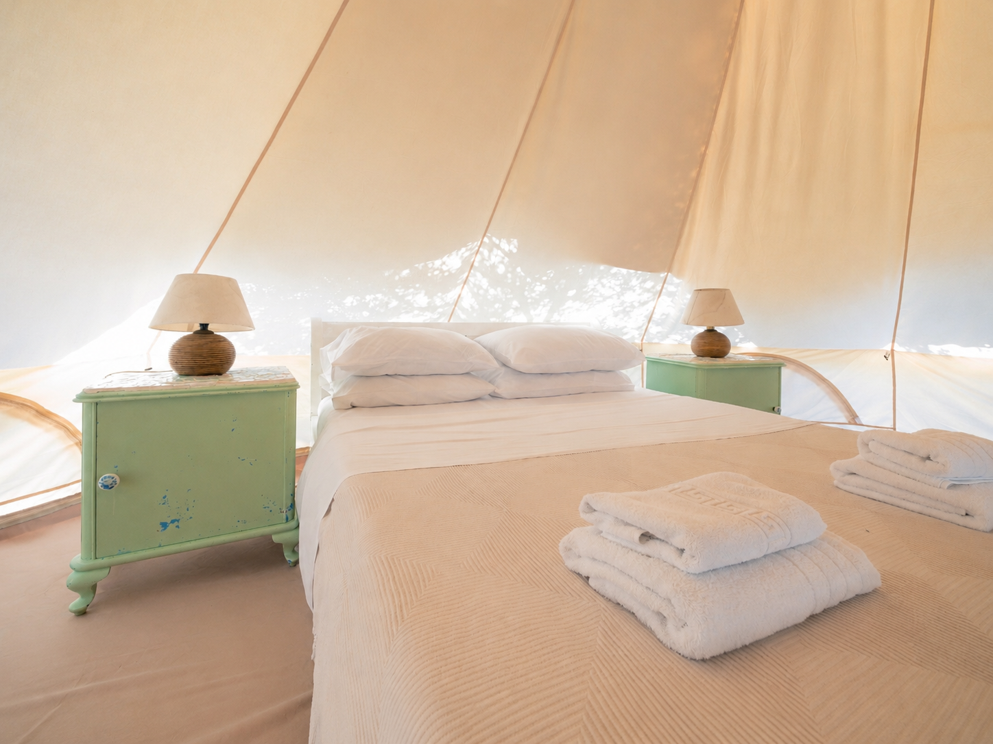 dafni-tent-0005.png
