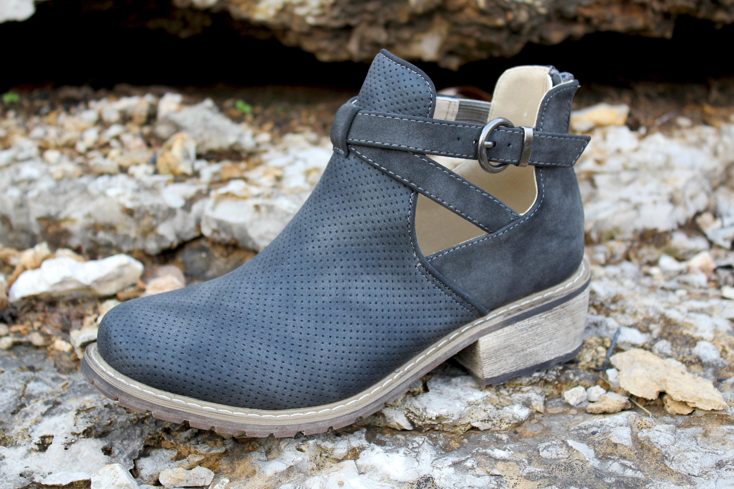 Beacon Kicker bootie