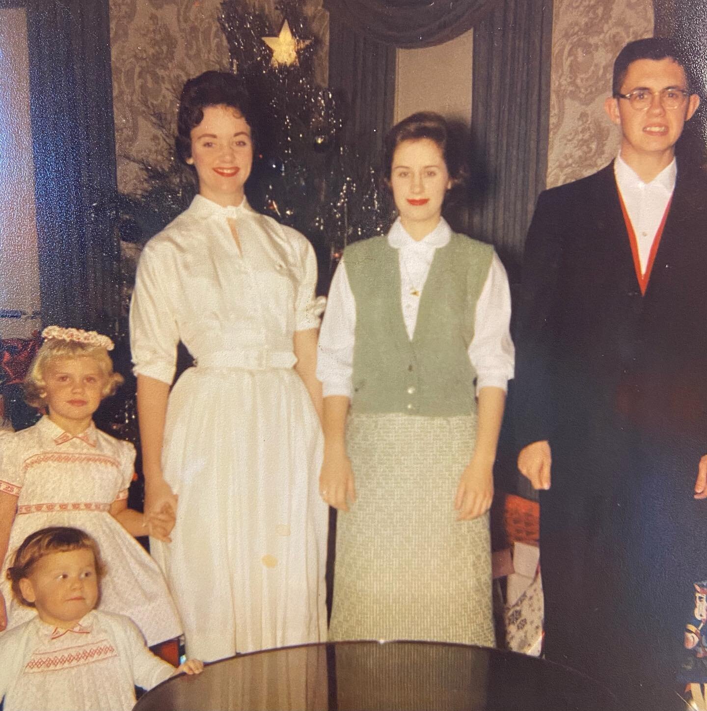 Yours, Mine and Ours Gang! Circa 1950&rsquo;s The Burkhalter Family😁