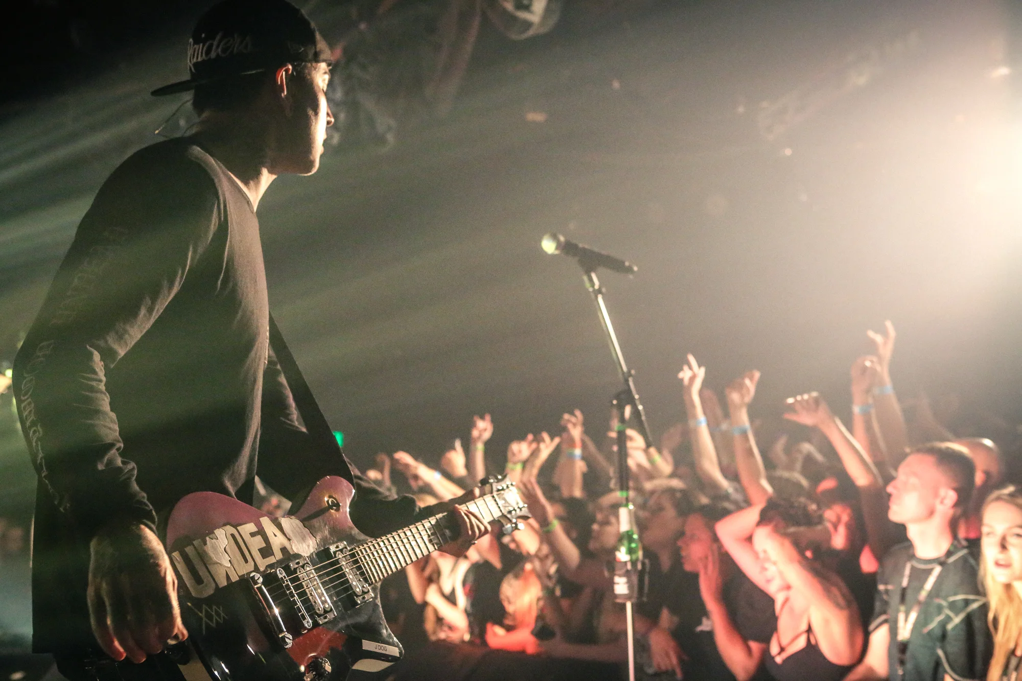J Dog - Hollywood Undead - Tempest