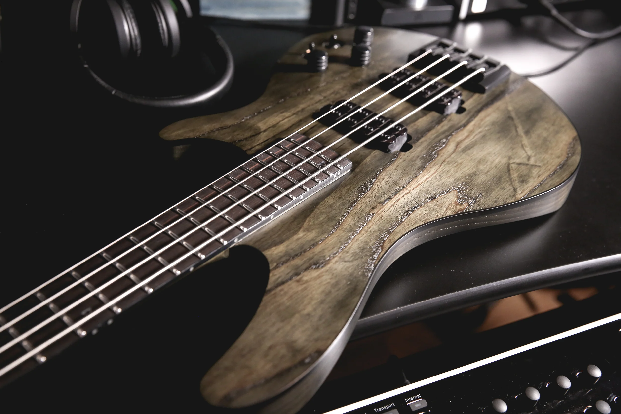 Apocalypse 4 Bass