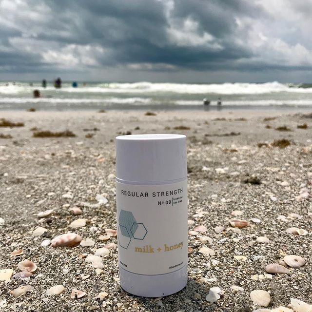 🌺 I have something exciting to share with you guys!! 🌺 One of my favorite Austin Spas and Natural product lines has a new STICK deodorant. 🙌🏼 Most of the cream based natural deodorants are in a pot, and you deal with the extra step of washing it 