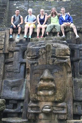 Lamanai-Ruins.jpg