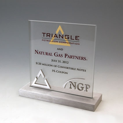 TRIANGLE-NATURAL-GAS-CRYSTAL-ALUMINUM.jpg