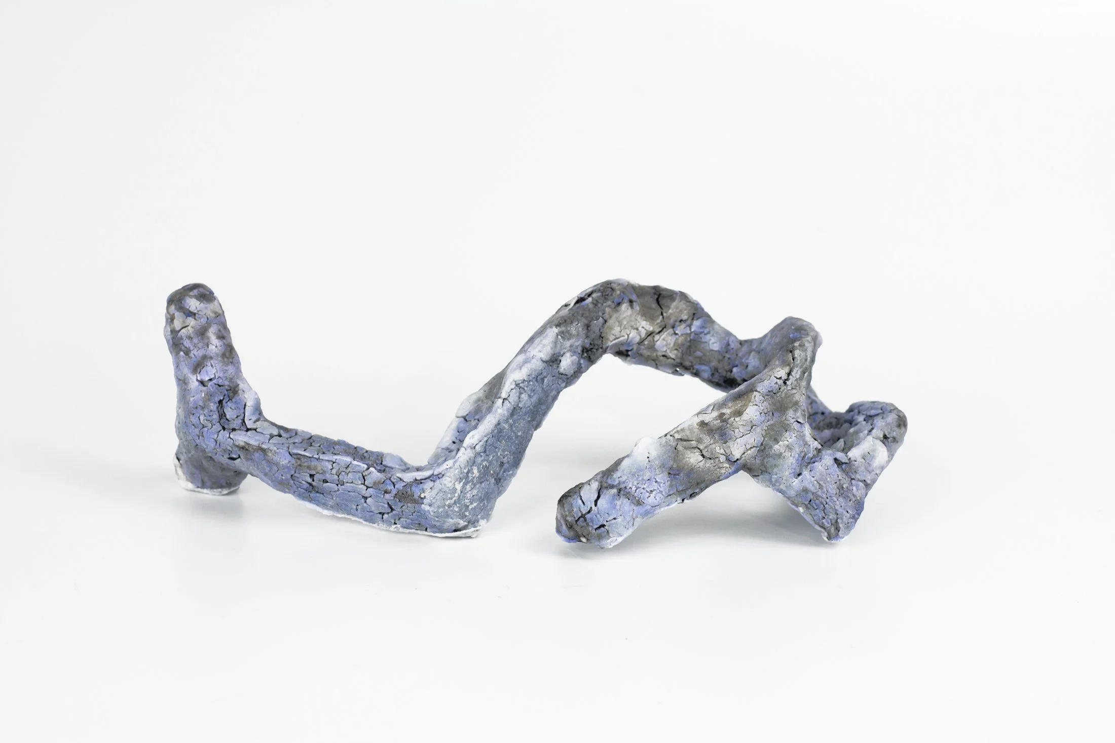 2022-2024  7.5" x 2.5" x 2.5"  ceramic