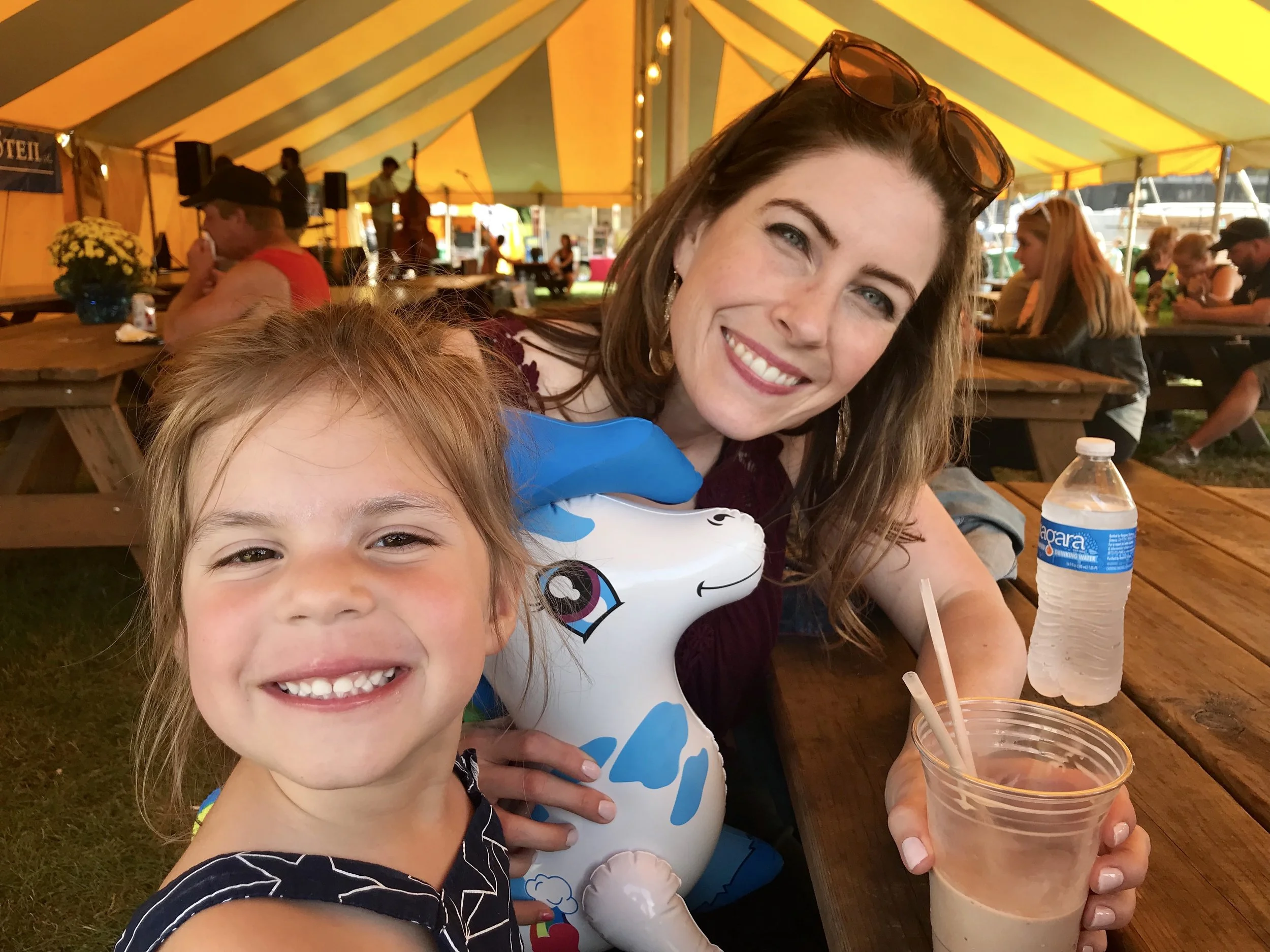 laura and her niece had fun at the fair and found a new friend!