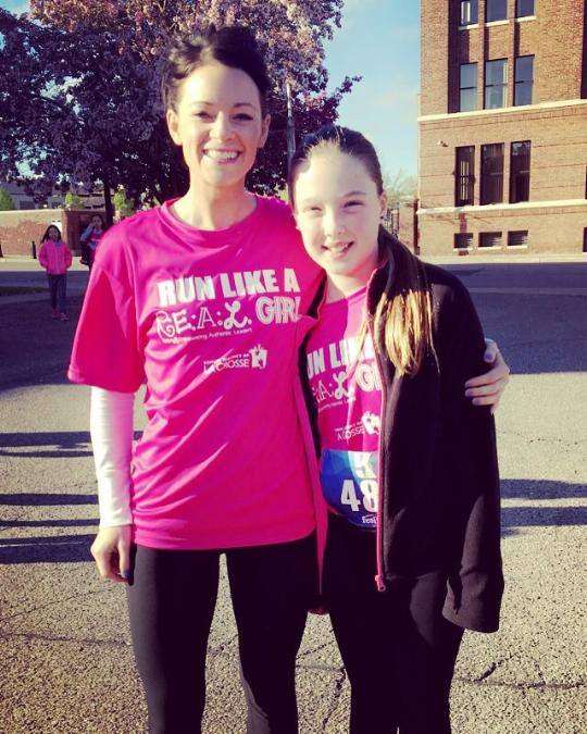 jess and her niece after running a 5k together
