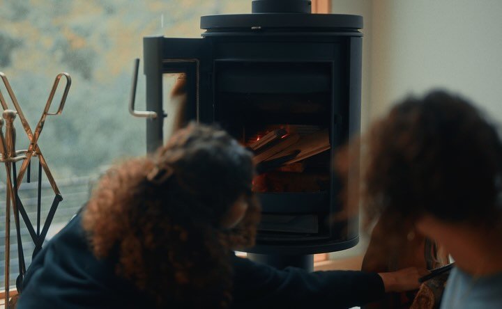 Moments to slow down // Recently some friends and I got to stay at The Gramophone to usher in the season as a weekend getaway from our nonstop city lives. We wanted to go about sharing some moments in a way that felt as peaceful and calming as the ex