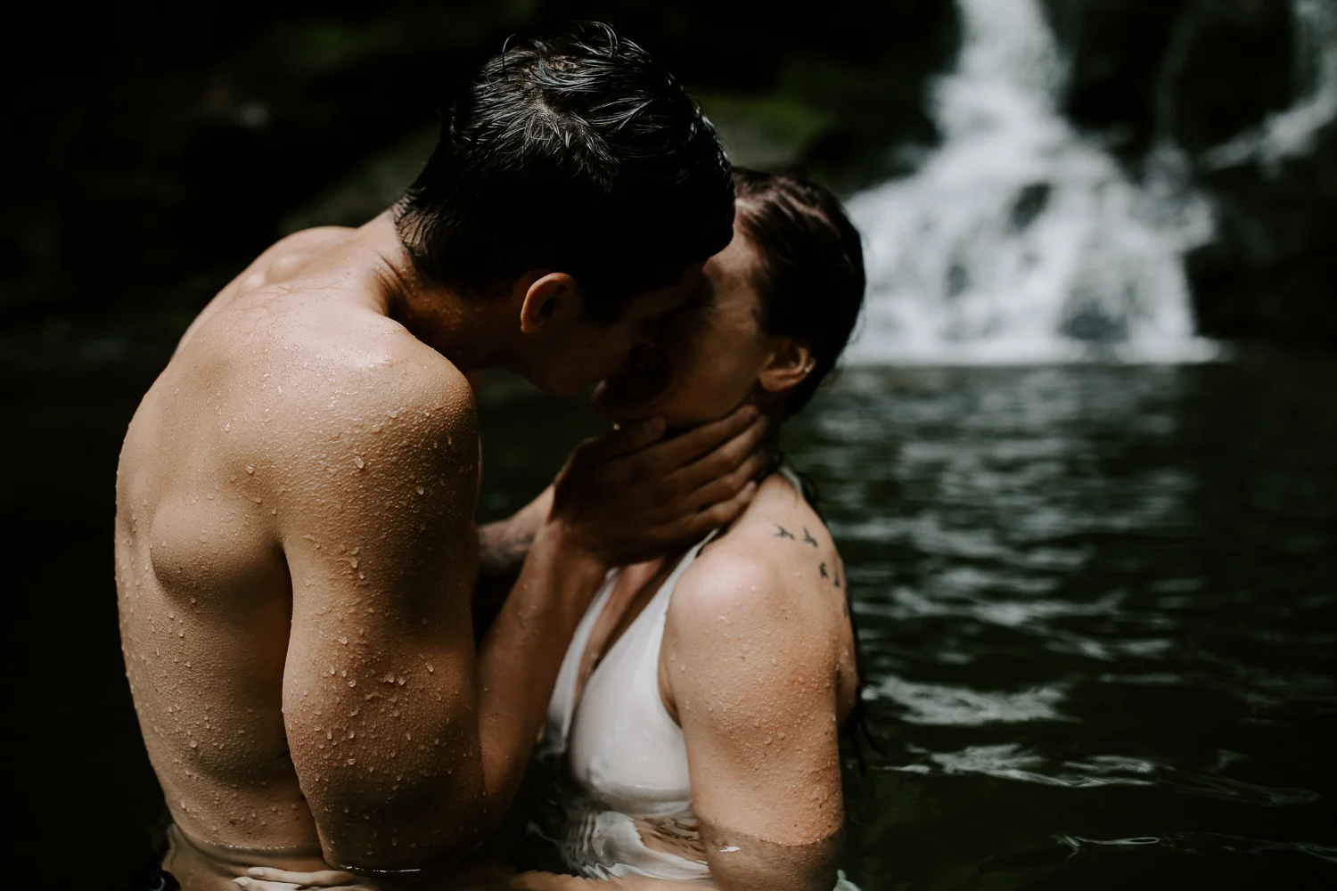 asheville_waterfall_engagement_session-1-41.jpg