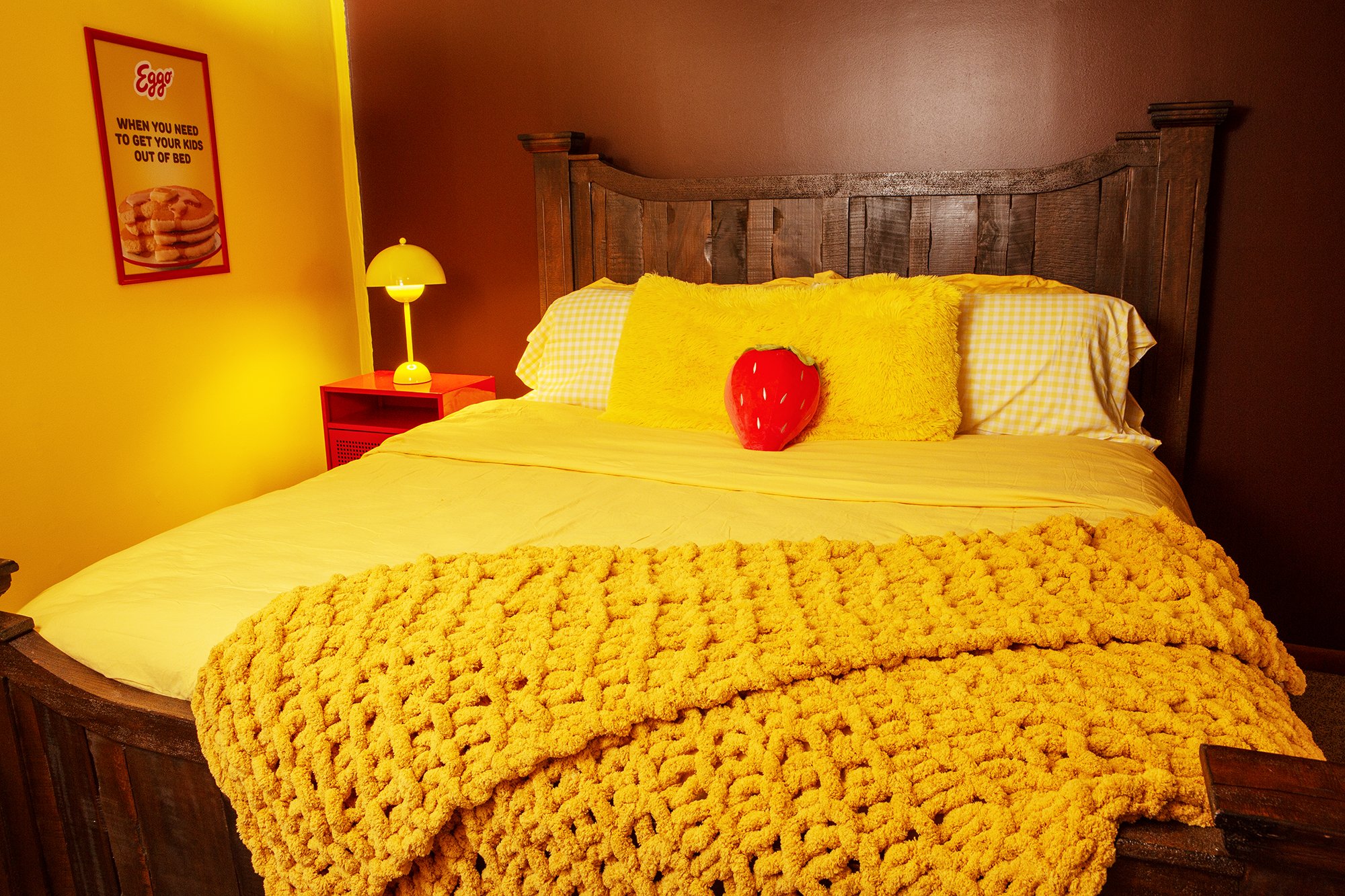 Eggo_Bedroom2.jpg