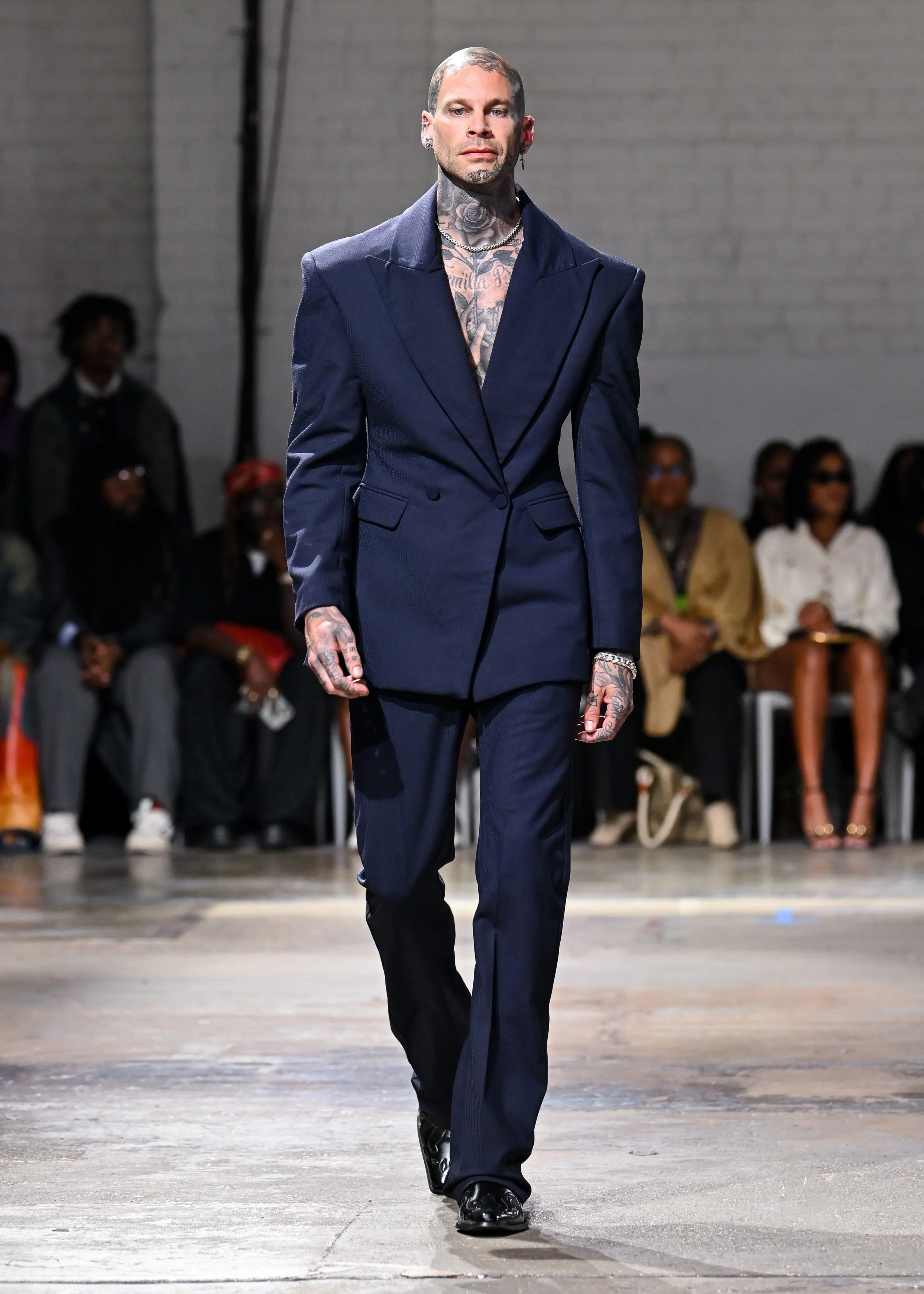 LOOK 25.jpg