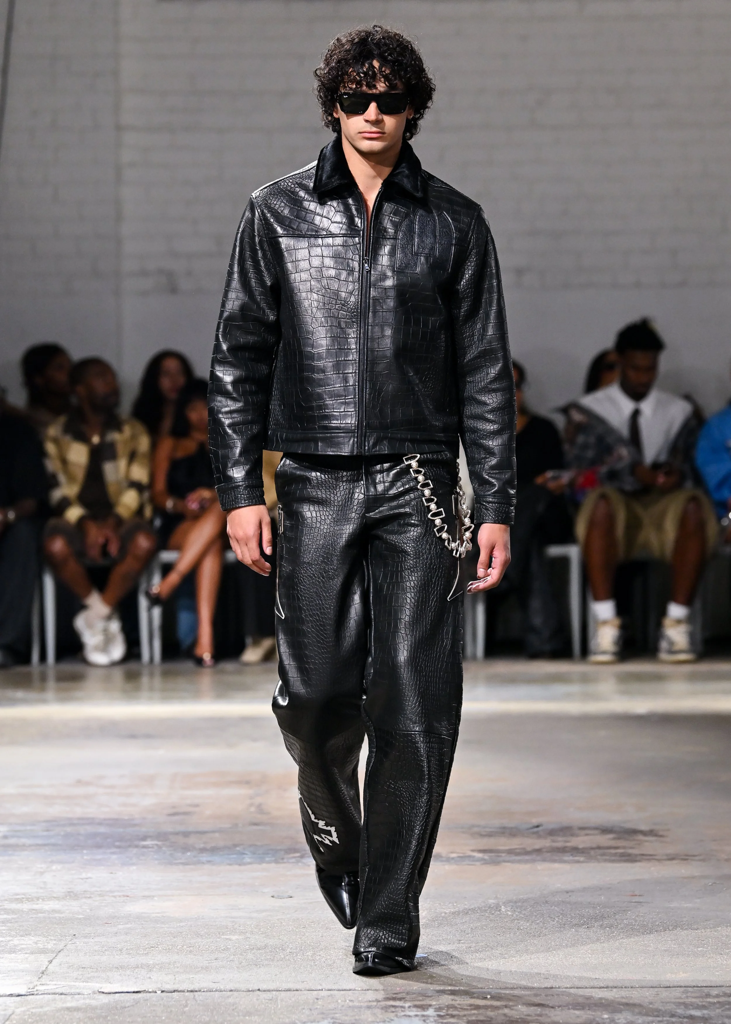LOOK 17.jpg