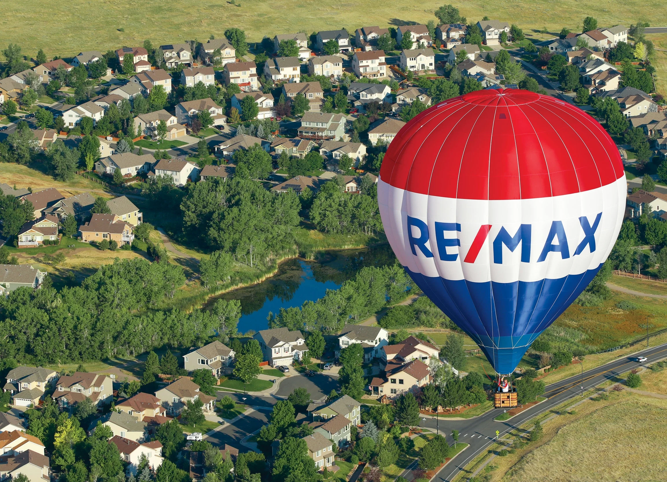 remax_L4010_rgb.jpg