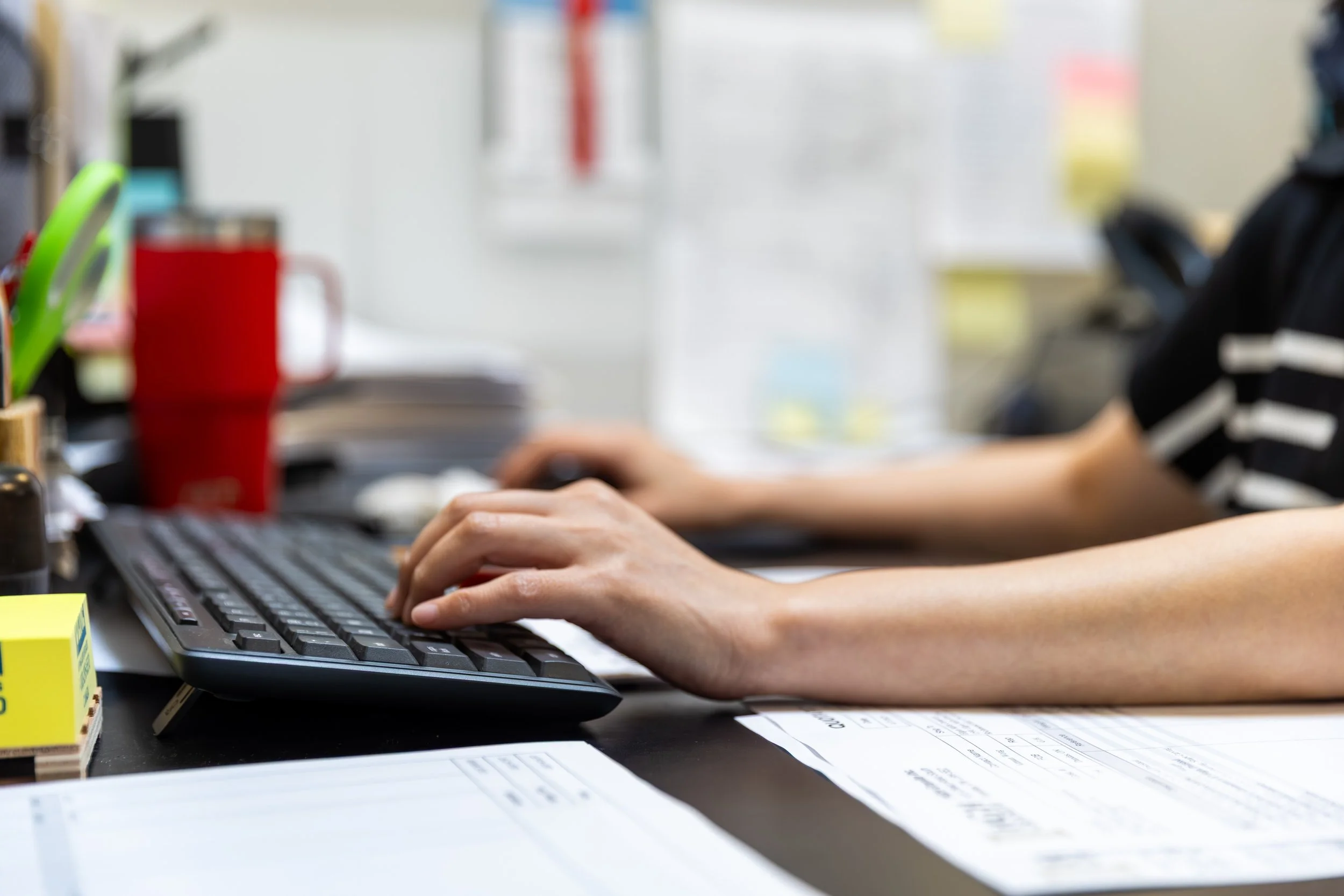 ADJOINTE OU ADJOINT DE DIRECTION