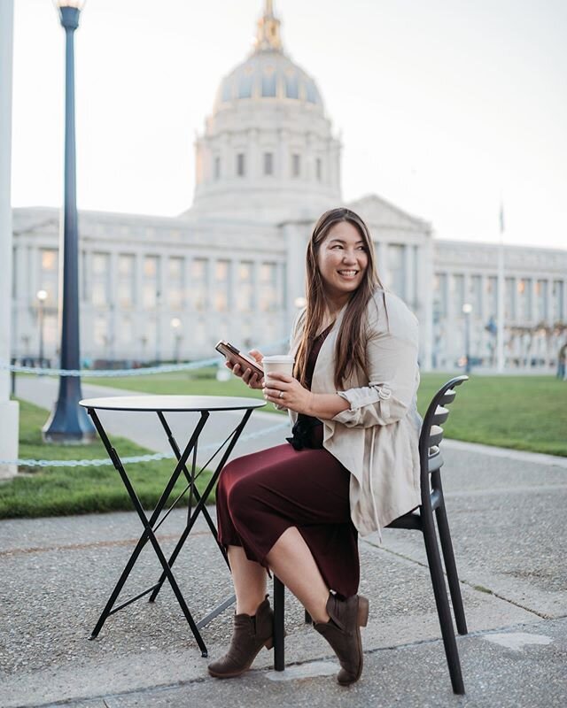 A rare sighting of me looking up from my phone 📱🤣
.
How are you?! I just realized it has been a while since I posted. It&rsquo;s like I&rsquo;ve been living under a rock or something...? (Basically the same thing right?!) 😅 What have all of you be