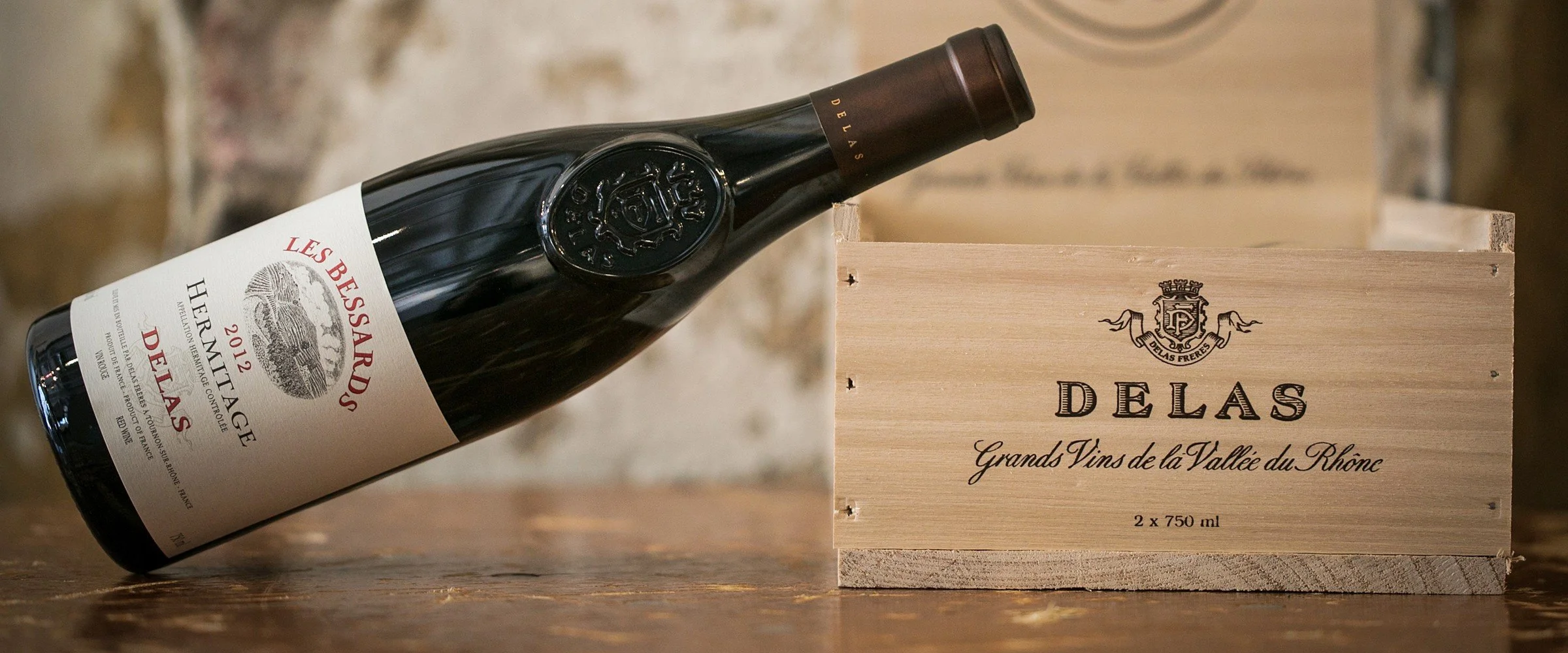 delas-freres-les-bessards-with-wooden-case-for-splash-263-1496961770.jpg