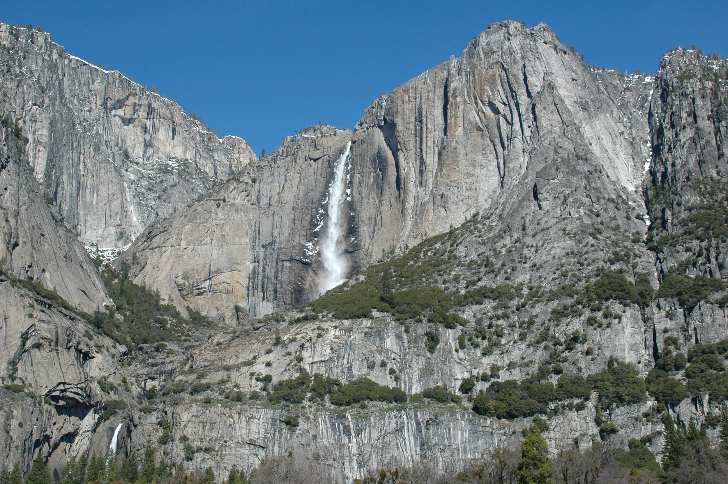 Yosemite Falls.JPG