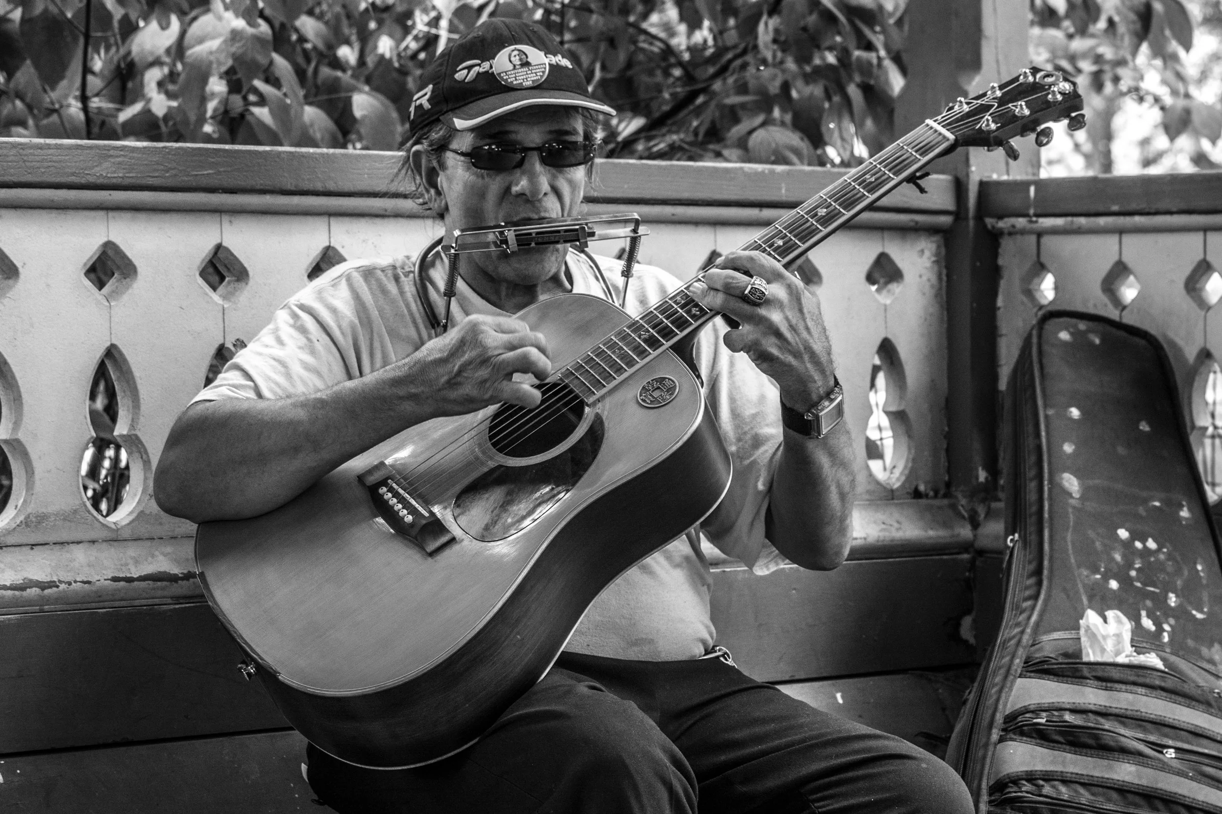 Central Park guitar man 08302014-9217.jpg