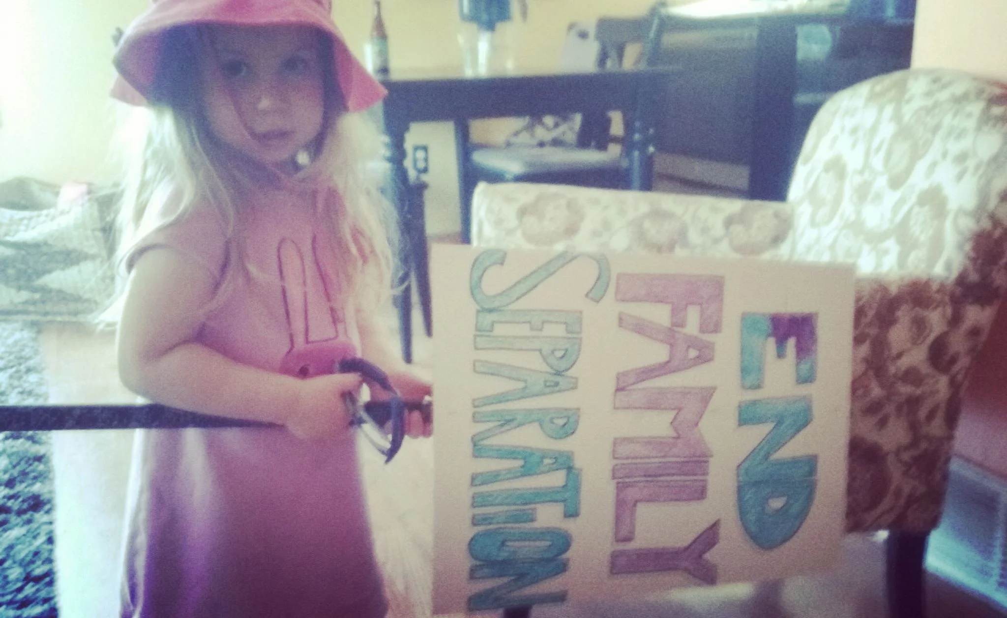 Pippa w:sign.jpg