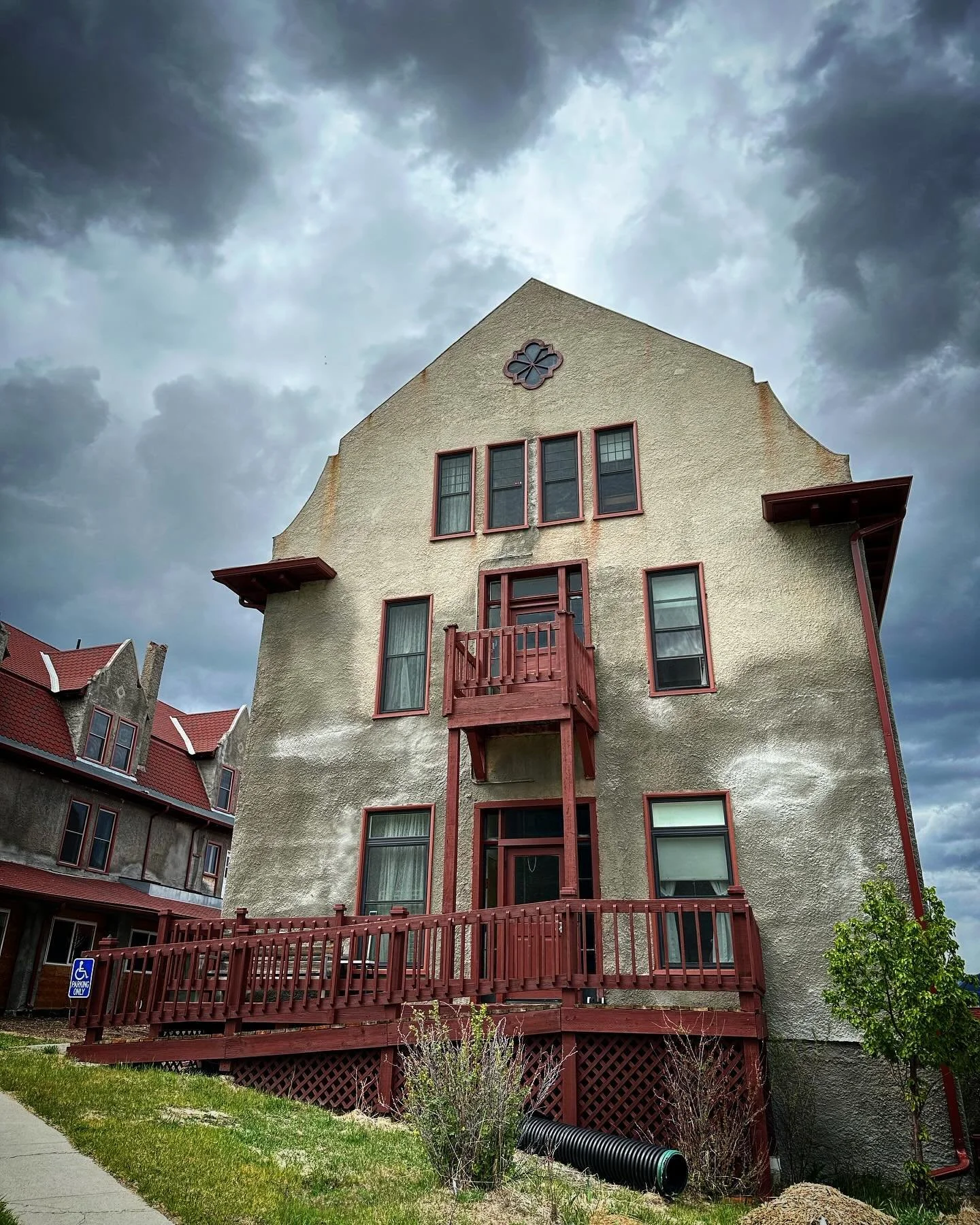 The coolest kind of creepy #boulderhotsprings