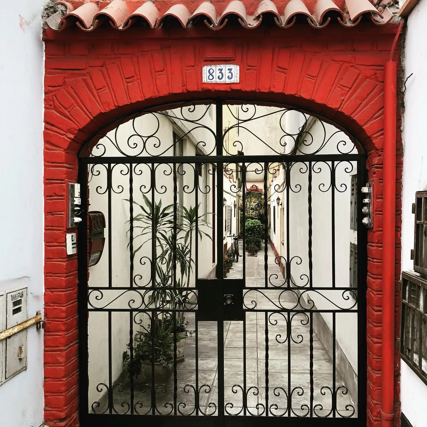 #limaperu is a beautiful big city. #pedestrian alley