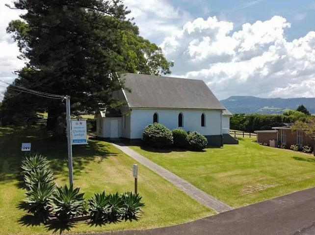 Chittick Chapel retains original timber floors and windows circa 1870, and is a charming feature located on the grounds of Chittick Lodge ~ a group accommodation facility suited to retreats, conferences, workshops, events and more.

Located in the de