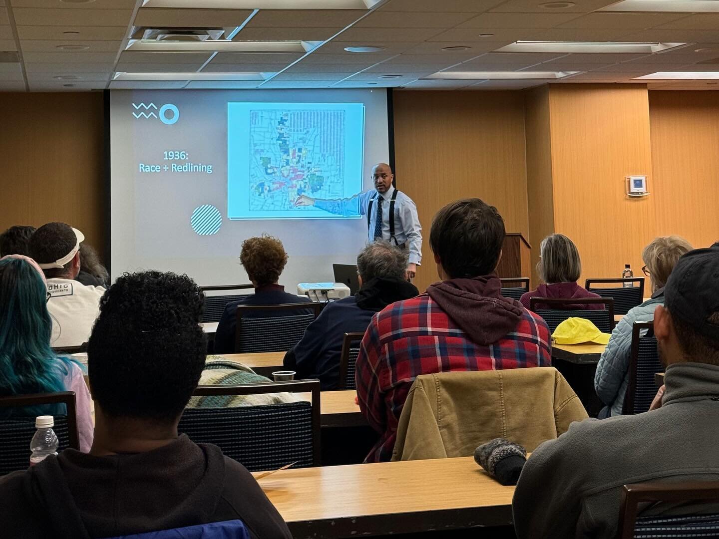 Action Assembly in our Team Ohio trip leveled up when @profjeffries taught our volunteers the history and background of Columbus, OH 👏

Now he&rsquo;s back leading a Foundational Course with @theinstitutecp this month. There&rsquo;s still time to si