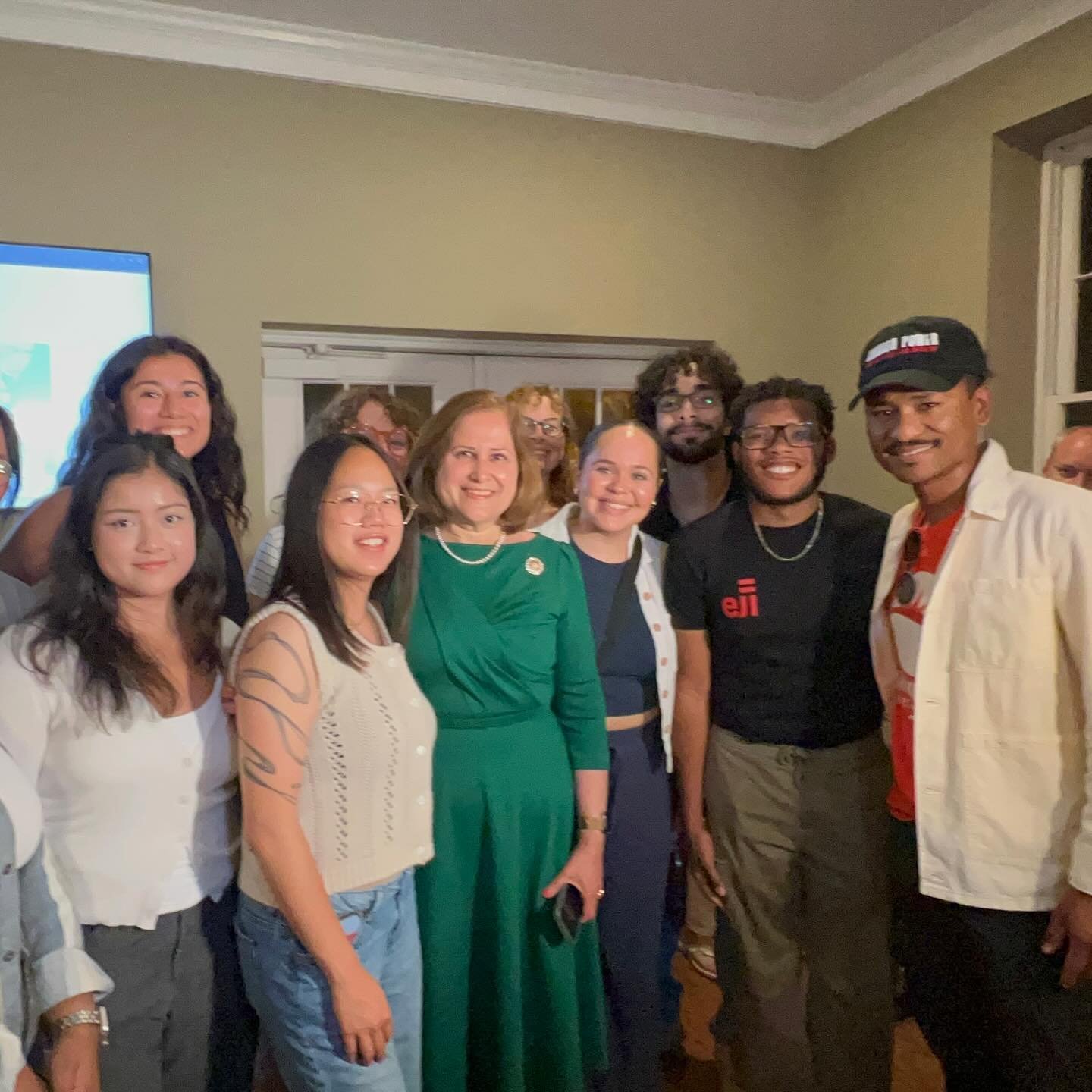 After 4 days of canvassing, we&rsquo;ve got another win in the books&mdash;@senatorghazalahashmi is officially Virginia&rsquo;s Democratic candidate for Lieutenant Governor! 🎉

#GhazalaHashmi #VirginiaPolitics #gotv #primary #lieutenantgovernor