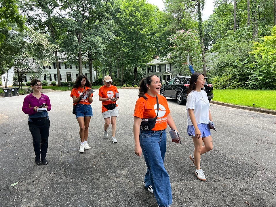 In just 4 days, we knocked on nearly 5,000 doors across Virginia, helping secure @&zwnj;senatorghazalahashmi&rsquo;s Lieutenant Governor win by just 3,700 votes. That&rsquo;s what we call a field margin.

Elections like these remind the nation that c