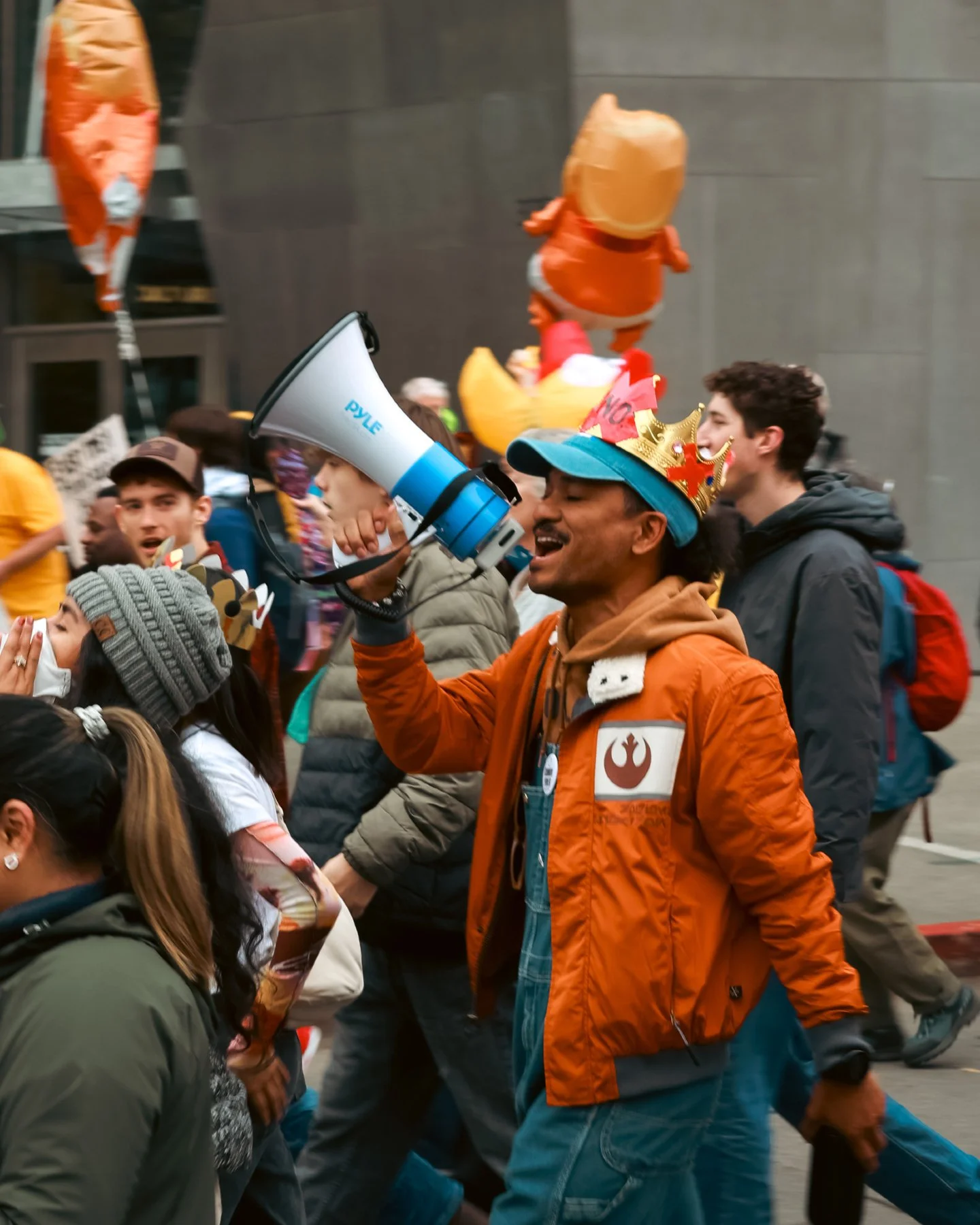 90,000 people marched in Seattle Saturday. We are with the people to say #NOKINGS

📸: @matt_attat