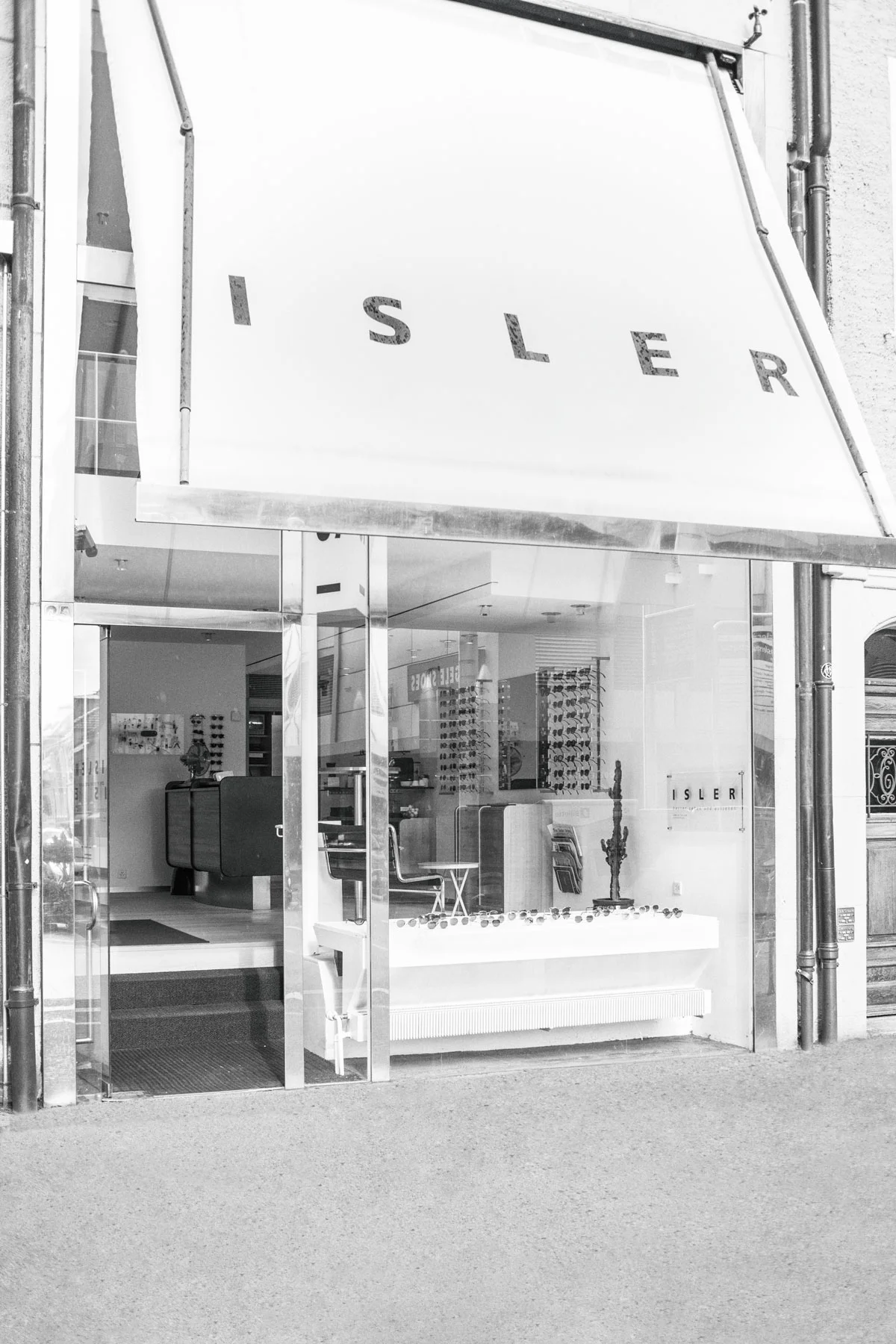 Isler-Optik-Geschichte-Shop.jpg