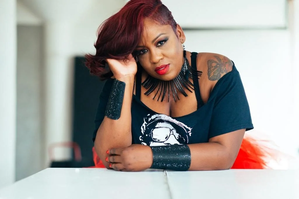 Zeptagram AB - Annyett Royale vänder sig till Zeptagram för att sälja rättigheter på sin nya R &amp; B-låt