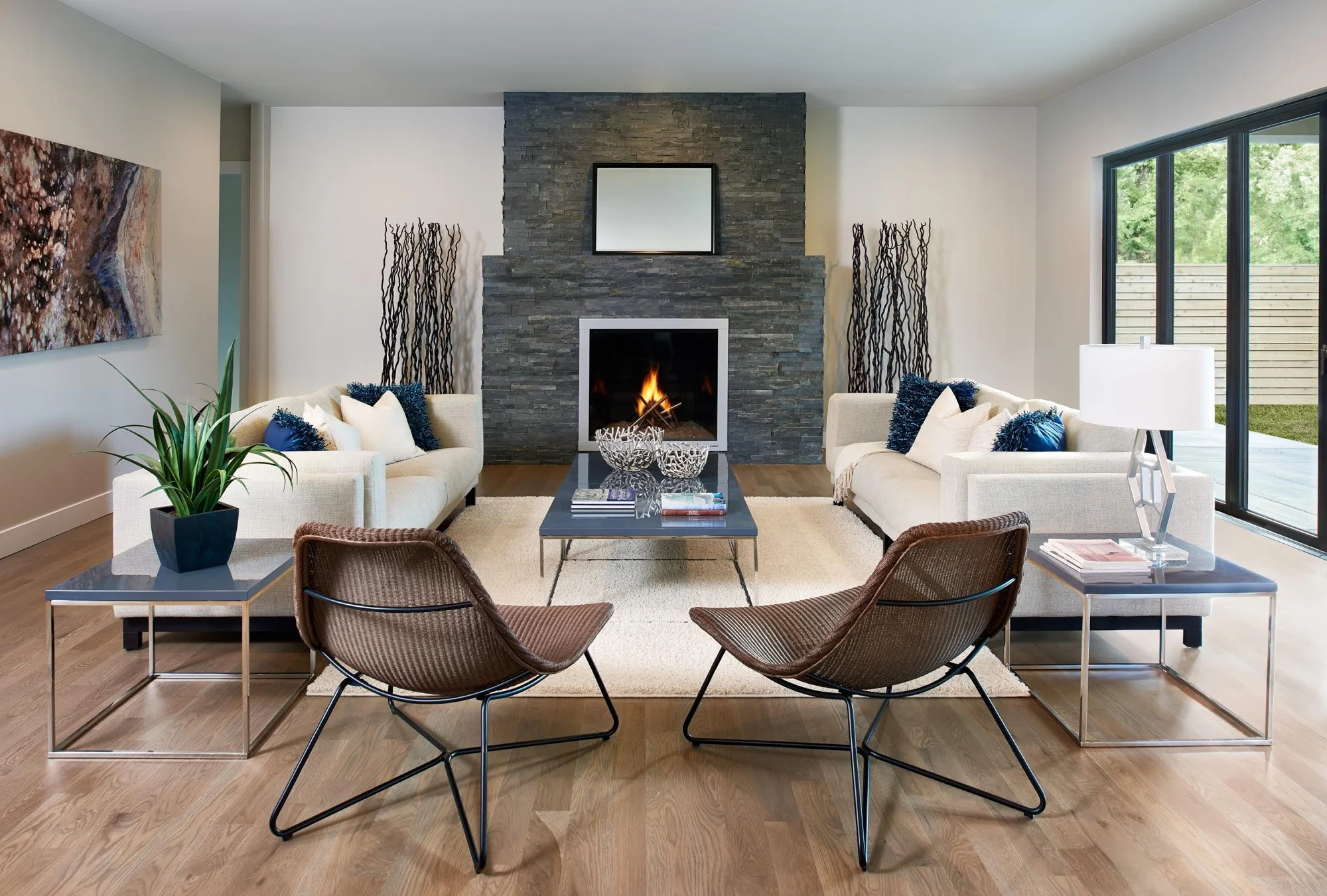 home-staging-living-room-glencoe_yqvhjq-1.jpg