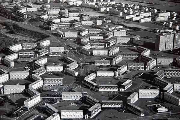 Down and Out in Whitfield - Policing the Most Notorious Schemes in Dundee