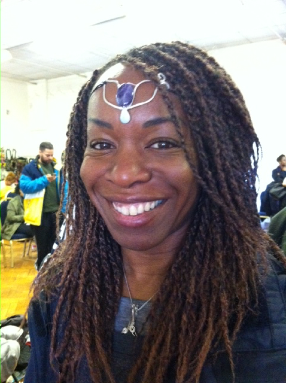 silver headpiece.png