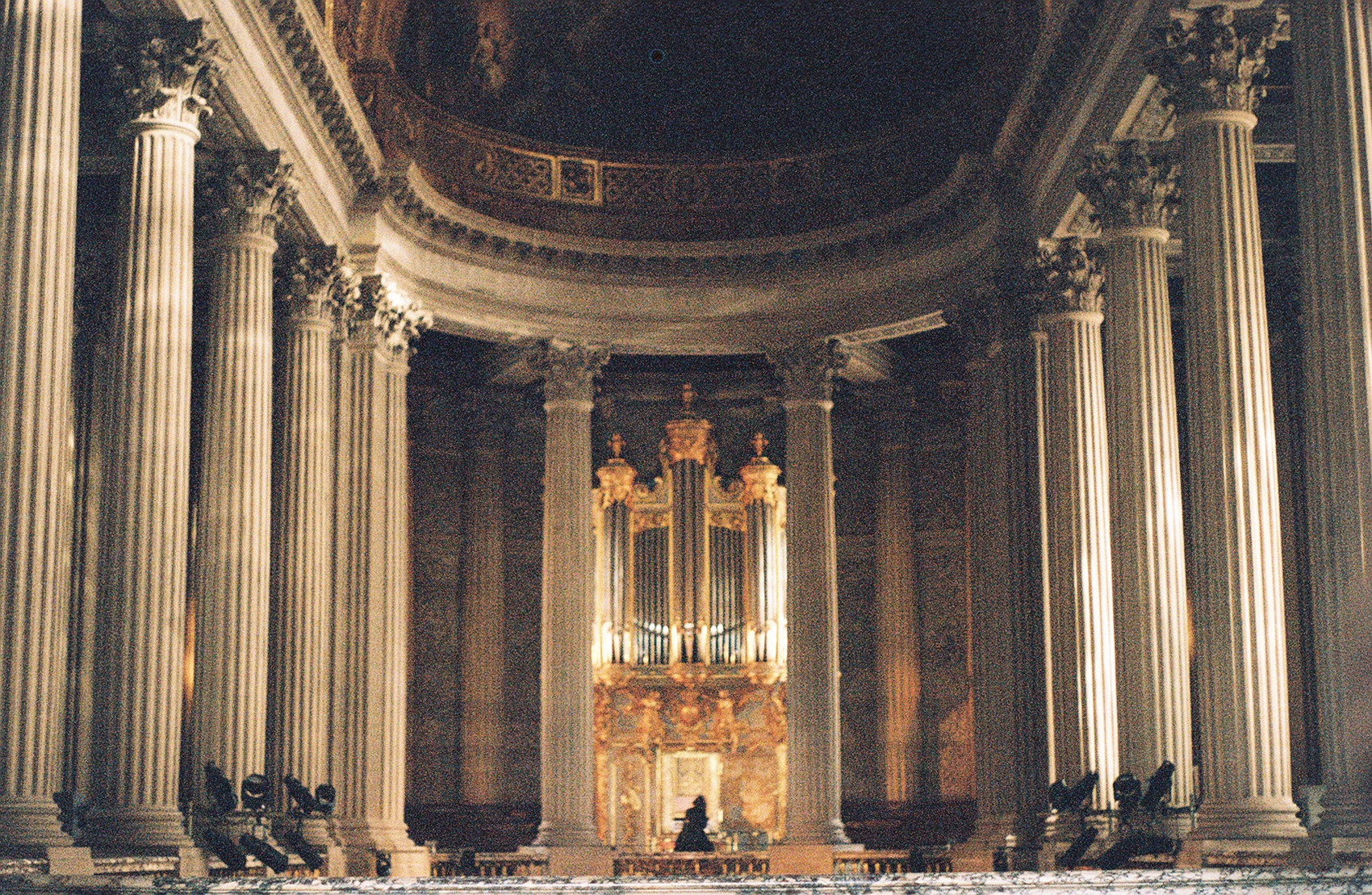KCristl-R01-022.Jpg