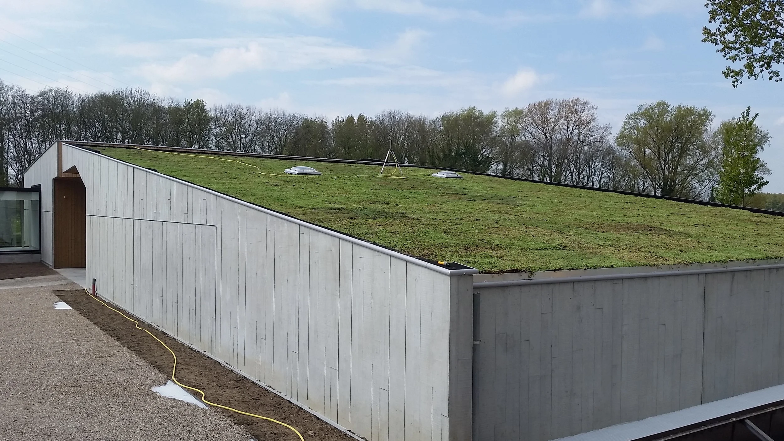 hellend groendak oost-vlaanderen.jpg