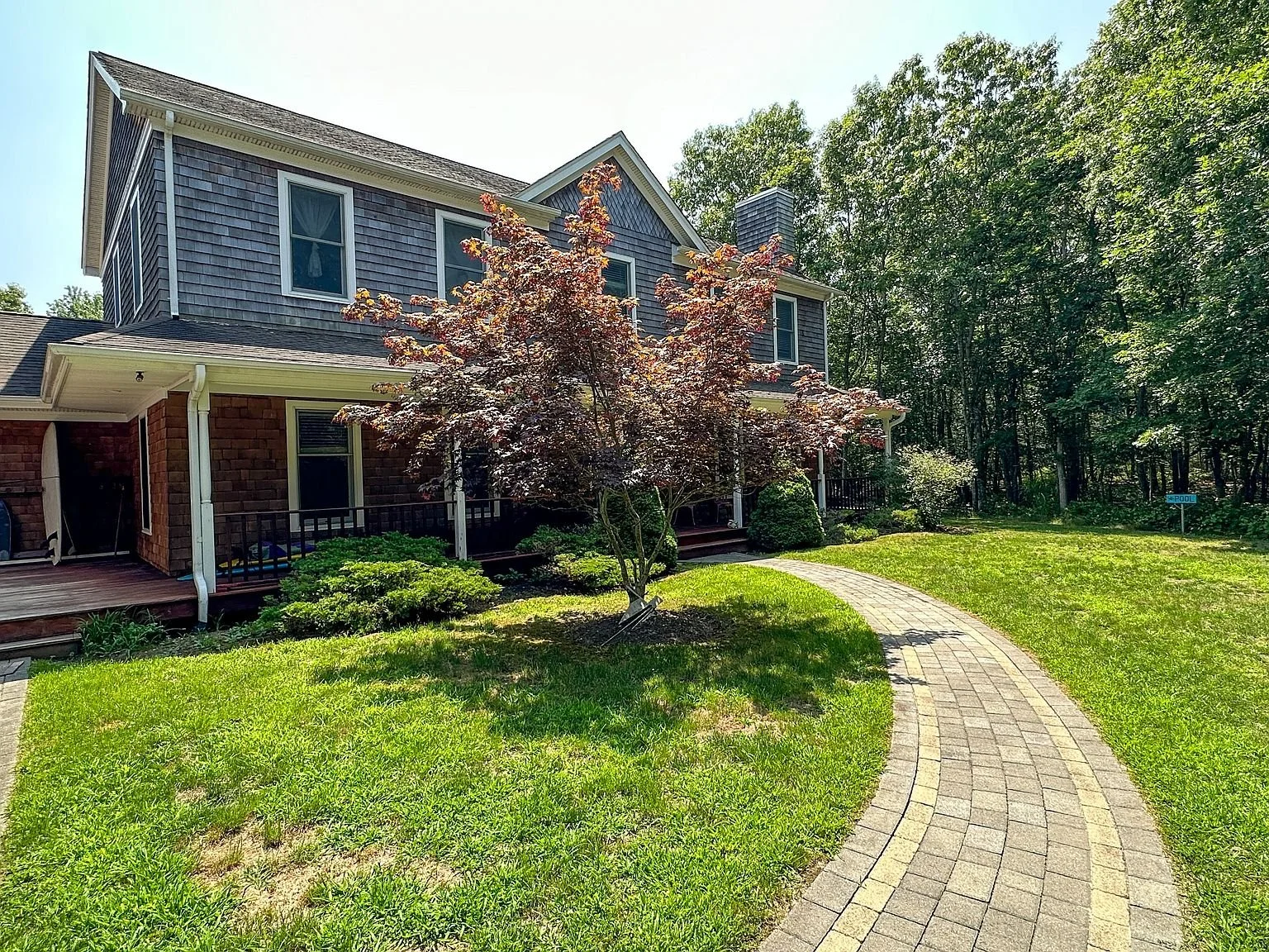 18 Mountain Laurel Ln