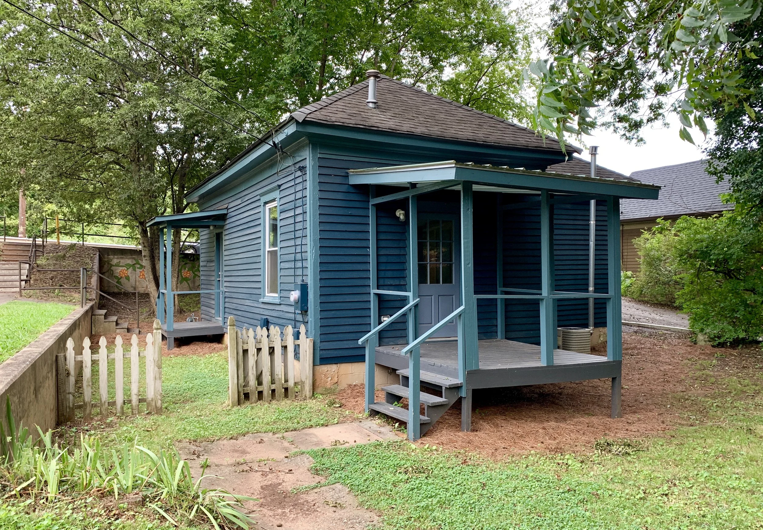 SOLD! Boulevard historic District cottage!