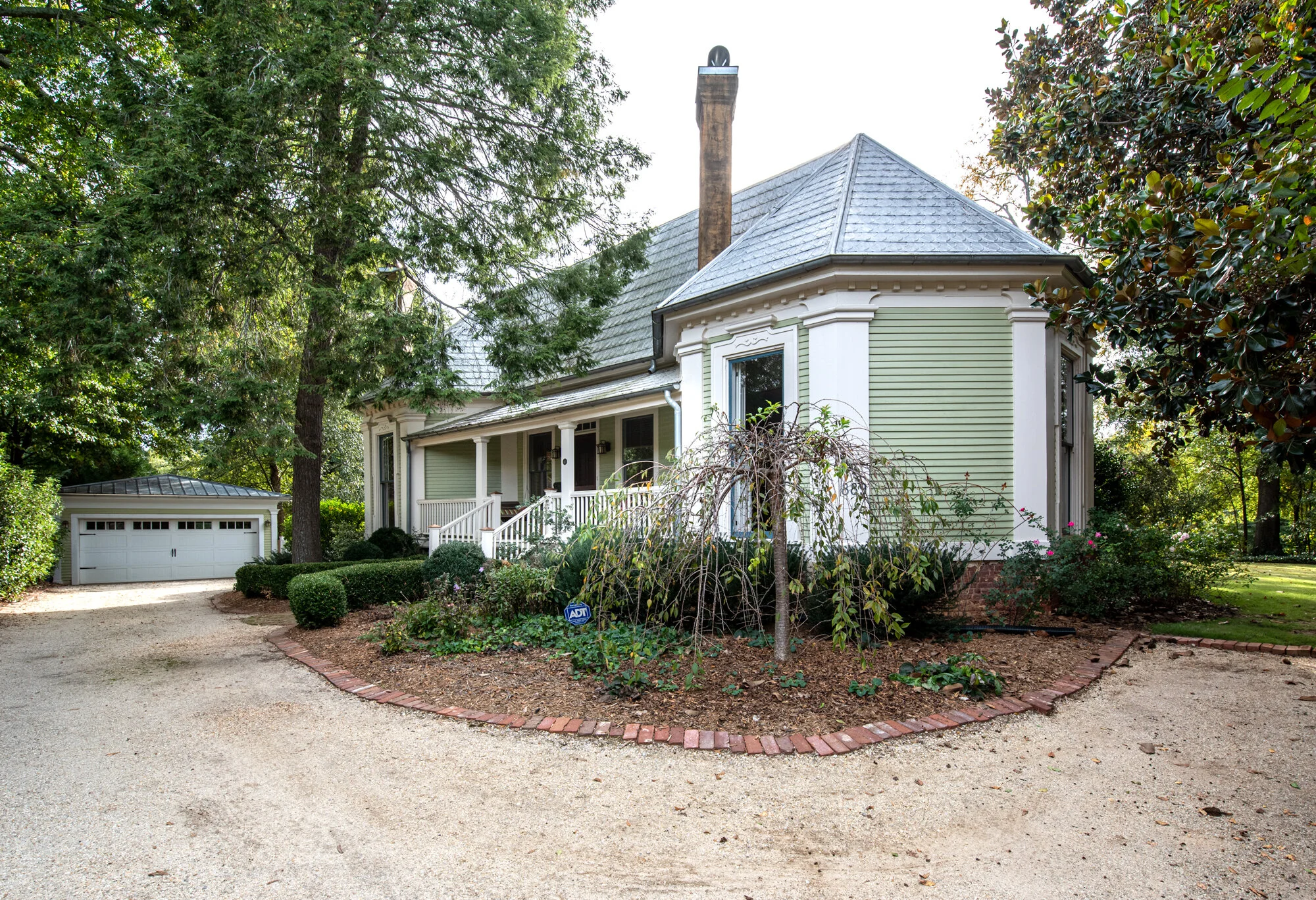 TEMPORARILY OFF MARKET! BEAUTIFUL NEW LISTING IN HISTORIC COBBHAM!